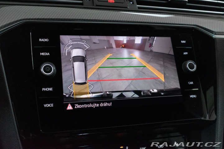 Volkswagen Passat 2.0TDI REZERVACE 2022