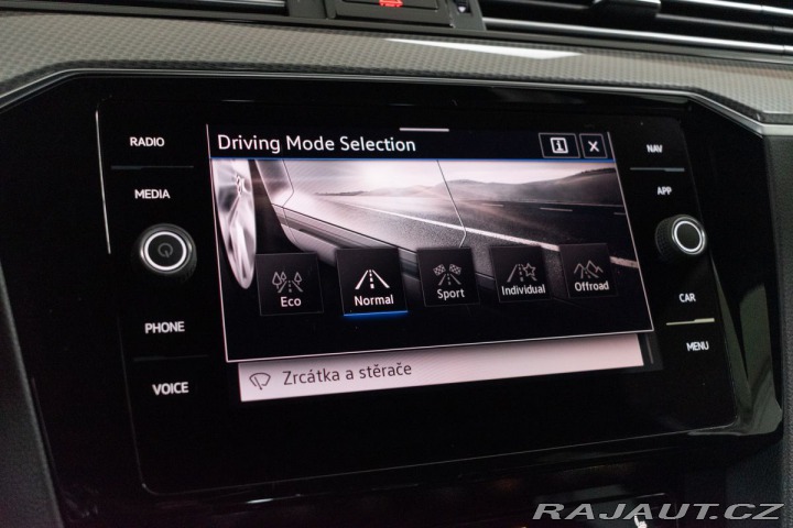 Volkswagen Passat 2.0TDI REZERVACE 2022