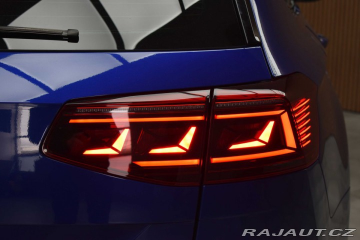 Volkswagen Passat 2.0TDI 147 R-LINE*TAŽNÉ*D 2022