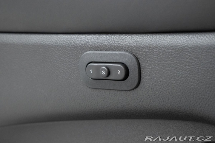 Jeep Grand Cherokee SRT 6.4 V8 REZERVACE 2016