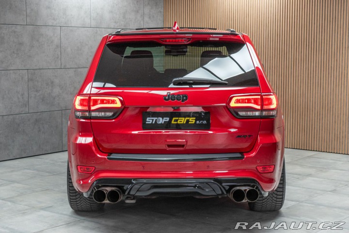 Jeep Grand Cherokee SRT 6.4 V8 REZERVACE 2016