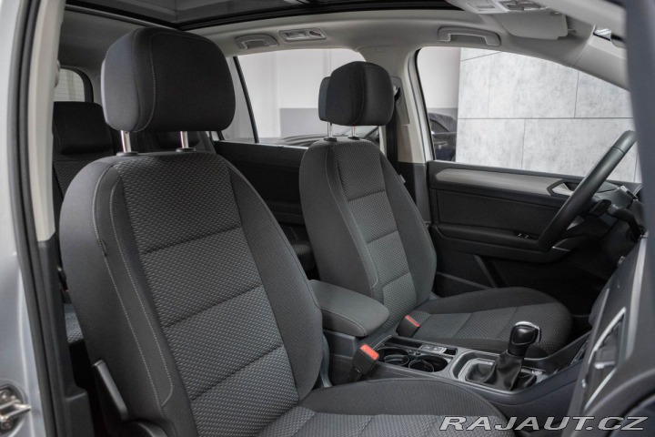 Volkswagen Touran 1.5 TSI REZERVACE 2023