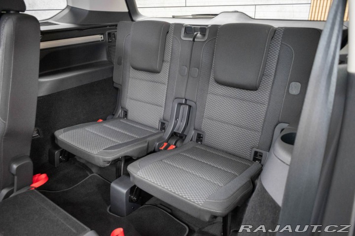 Volkswagen Touran 1.5 TSI REZERVACE 2023