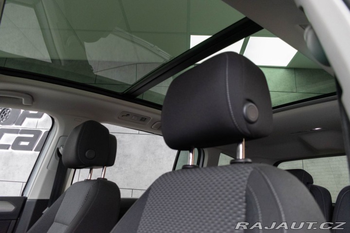 Volkswagen Touran 1.5 TSI REZERVACE 2023