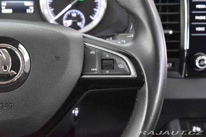 Škoda Karoq 1.6 TDI STYLE*KAMERA*ACC* 2019