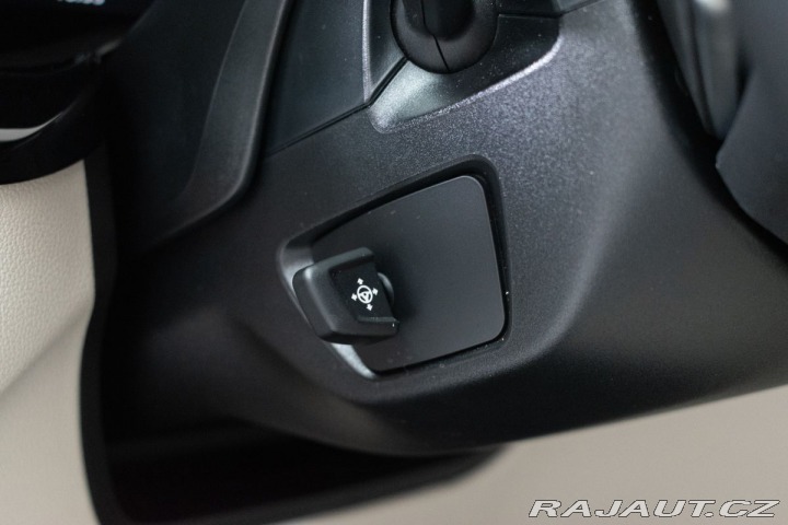 BMW 5 540i REZERVACE 2021