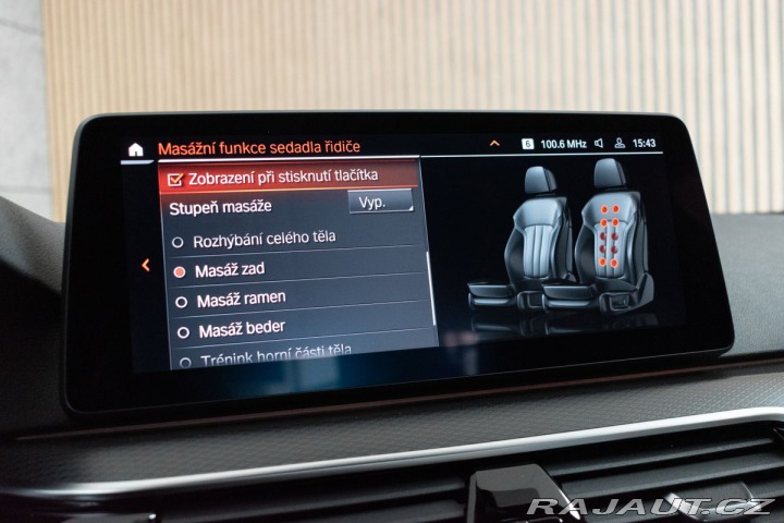 BMW 5 540i REZERVACE 2021