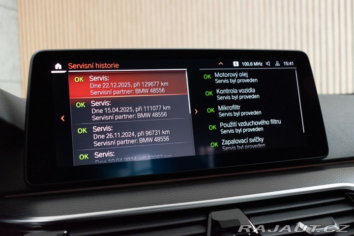BMW 5 540i REZERVACE 2021