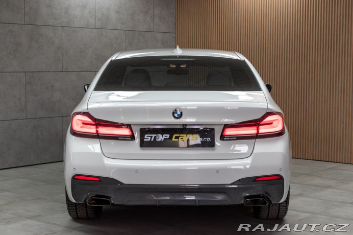 BMW 5 540i REZERVACE 2021