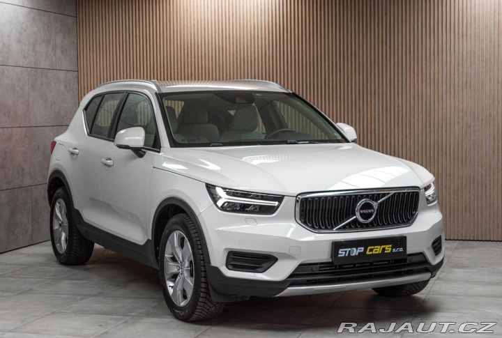 Volvo XC40 D3 MOMENTUM*TAŽNÉ*4xVÝHŘE 2019
