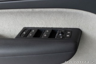 Volvo XC40 D3 MOMENTUM*TAŽNÉ*4xVÝHŘE 2019