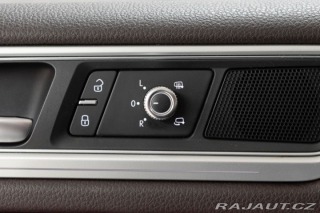 Volkswagen Touareg 3.0 TDI REZERVACE 2015