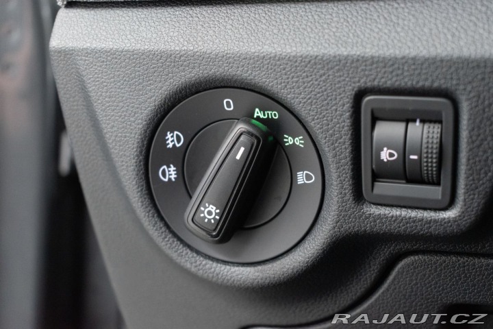 Škoda Kamiq 1.0 TSI REZERVACE 2025