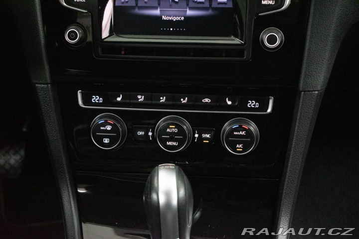 Volkswagen Golf 1.6 TDI REZERVACE 2015