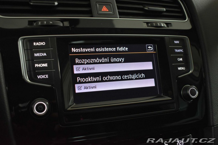 Volkswagen Golf 1.6 TDI REZERVACE 2015