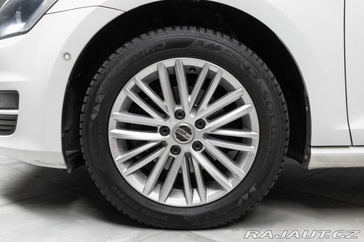 Volkswagen Golf 1.6 TDI REZERVACE 2015