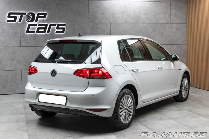 Volkswagen Golf 1.6 TDI REZERVACE 2015