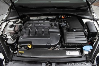 Volkswagen Golf 1.6 TDI REZERVACE 2015