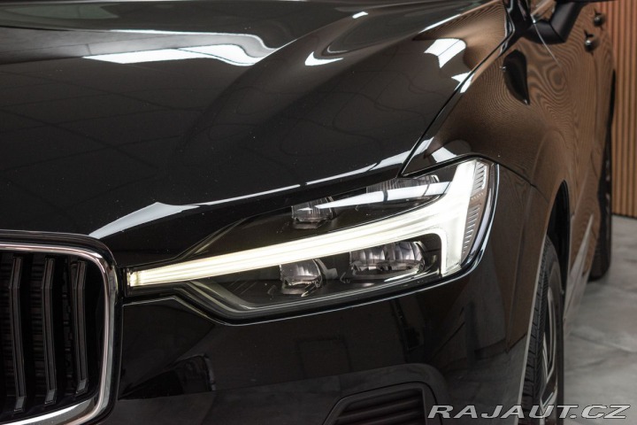 Volvo XC60 B4 ESSENTIAL*TAŽNÉ*KAMERA 2020