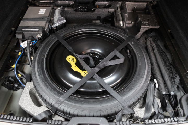 Volvo XC60 B4 ESSENTIAL*TAŽNÉ*KAMERA 2020