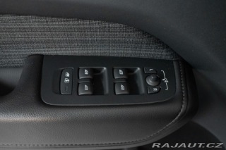Volvo XC60 B4 ESSENTIAL*TAŽNÉ*KAMERA 2020