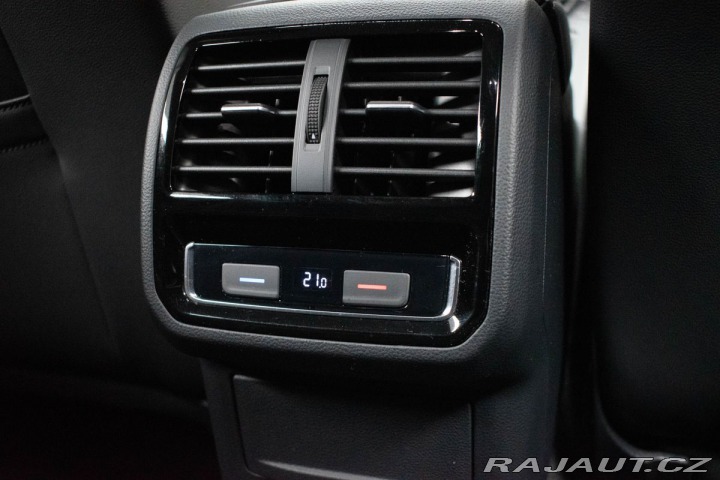 Volkswagen Passat 2.0 TDI ELEGANCE*ACC*DPH* 2021