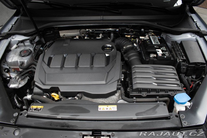 Volkswagen Passat 2.0 TDI ELEGANCE*ACC*DPH* 2021