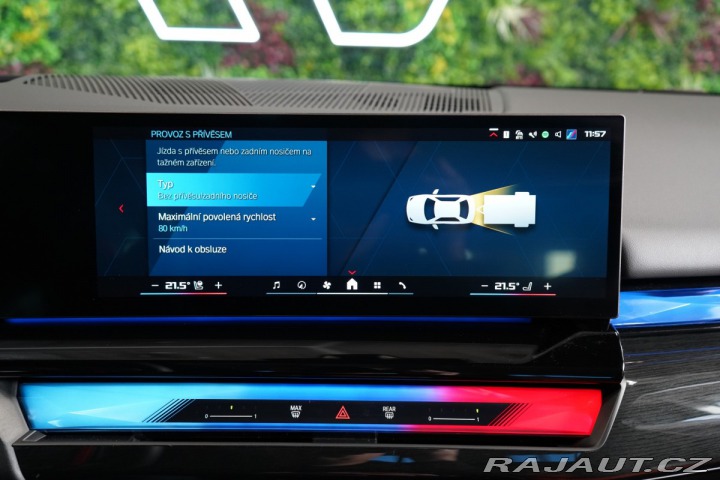 BMW M5 TOURING*PANO*TAŽNÉ*HUD 2025