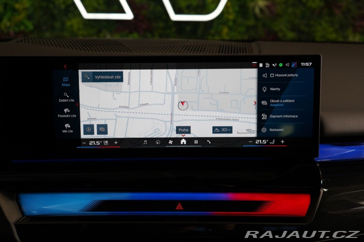 BMW M5 TOURING*PANO*TAŽNÉ*HUD 2025