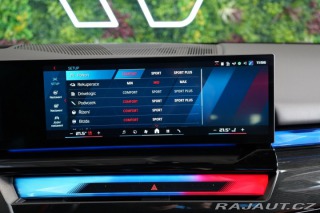 BMW M5 TOURING*PANO*TAŽNÉ*HUD 2025