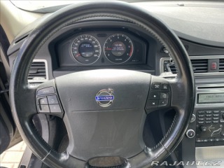 Volvo V70 2,0 d 100kw Momentum Kine 2009