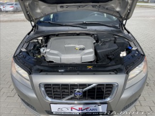 Volvo V70 2,0 d 100kw Momentum Kine 2009
