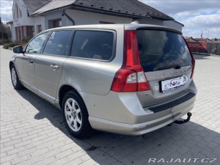 Volvo V70 2,0 d 100kw Momentum Kine 2009
