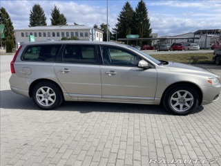 Volvo V70 2,0 d 100kw Momentum Kine 2009