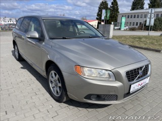 Volvo V70 2,0 d 100kw Momentum Kine 2009
