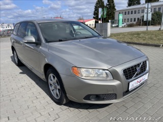 Volvo V70 2,0 d 100kw Momentum Kine 2009