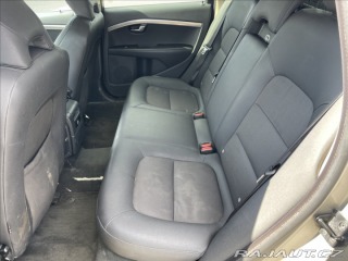 Volvo V70 2,0 d 100kw Momentum Kine 2009