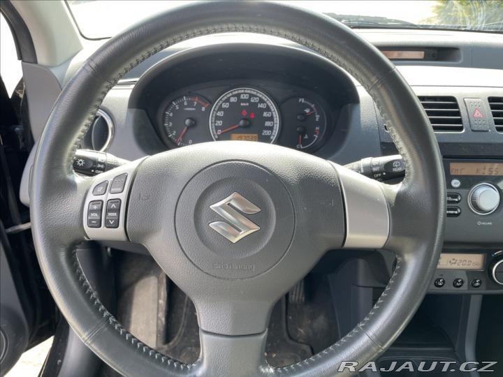 Suzuki Swift 1,3 i 67kw 4x4 po STK 2009