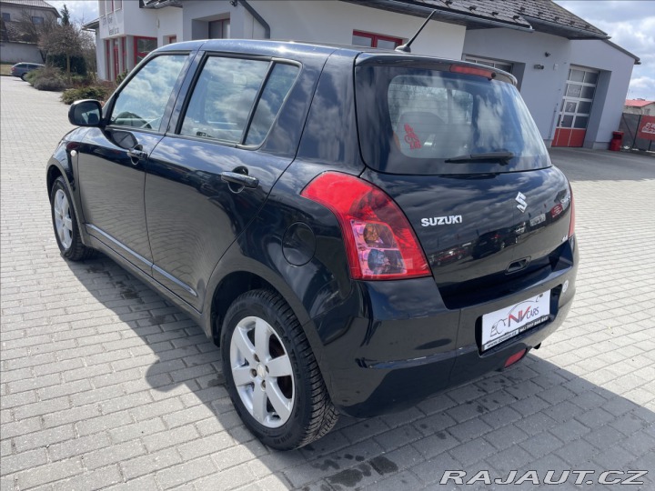 Suzuki Swift 1,3 i 67kw 4x4 po STK 2009