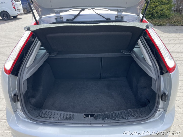 Ford Focus 1,6 i 16V 74kw Klima Euro 2011