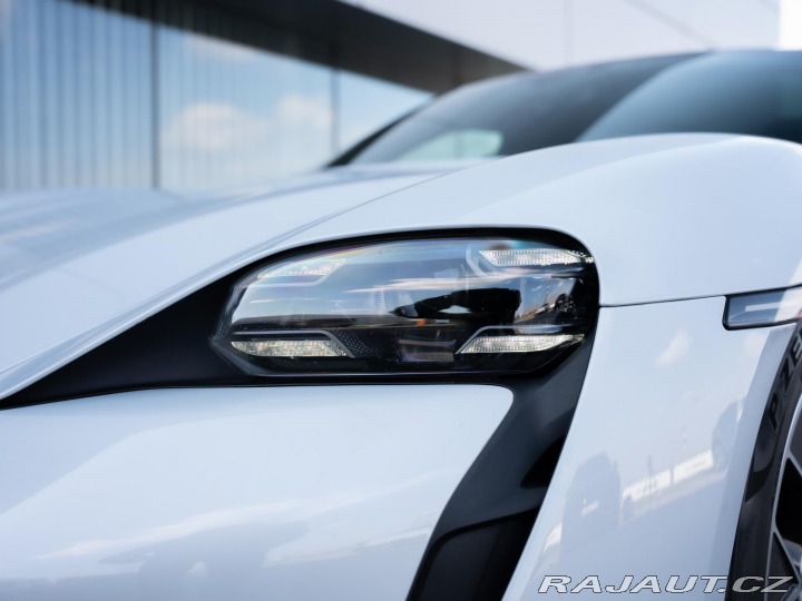 Porsche Taycan Turbo 2020