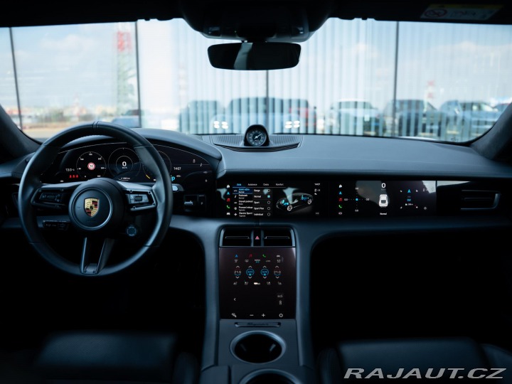 Porsche Taycan Turbo 2020