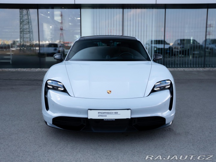 Porsche Taycan Turbo 2020