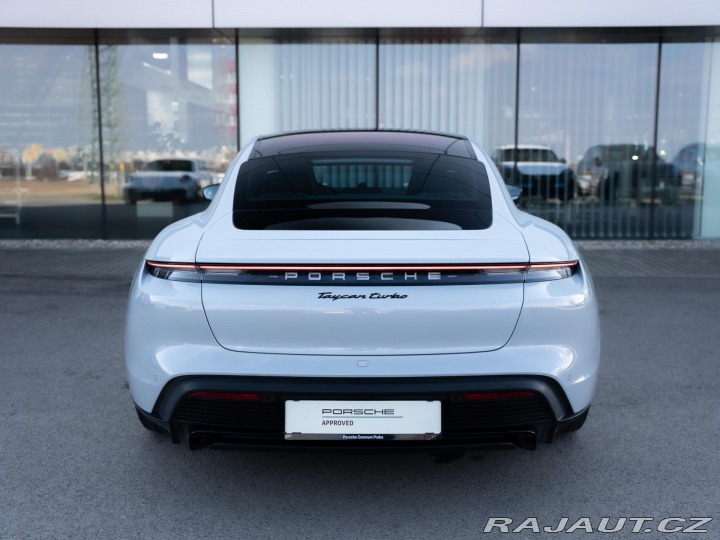 Porsche Taycan Turbo 2020