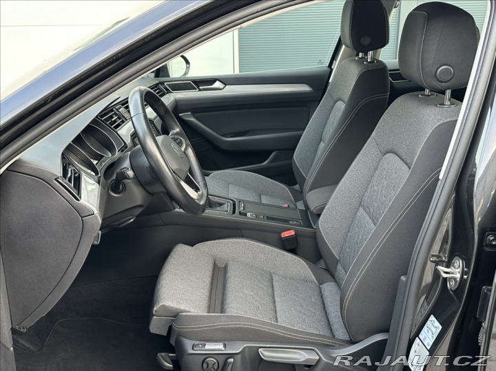 Volkswagen Passat 1,5 TSI 150PS  Business M 2023