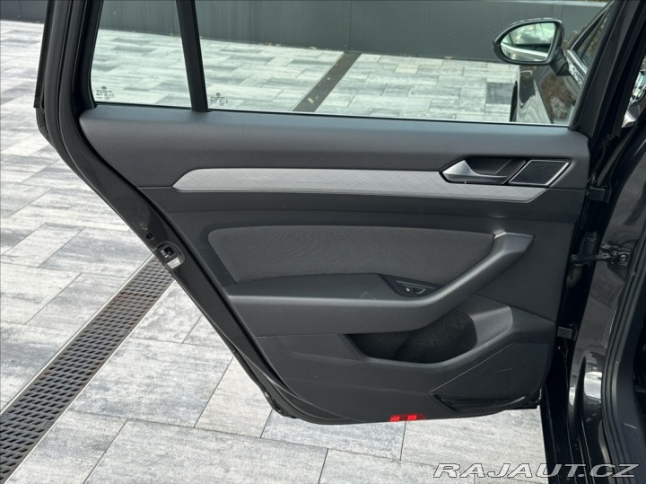 Volkswagen Passat 1,5 TSI 150PS  Business M 2023