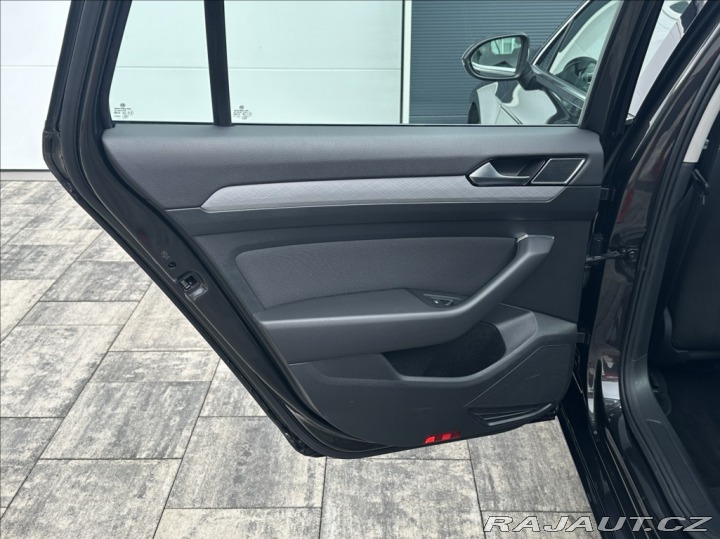 Volkswagen Passat 1,5 TSI 150PS Business 2023