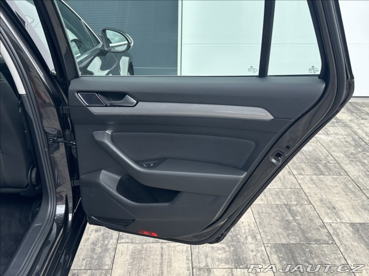 Volkswagen Passat 1,5 TSI 150PS Business 2023