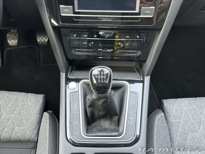 Volkswagen Passat 1,5 TSI 150PS Business M 2023