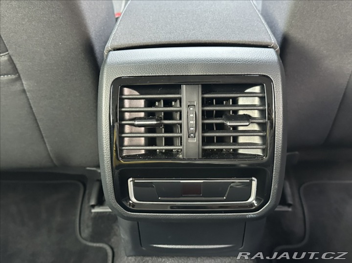 Volkswagen Passat 1,5 TSI 150PS Business M 2023